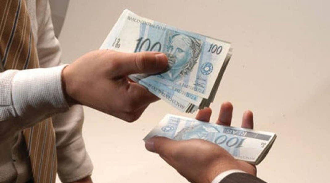 P2P: é possível emprestar dinheiro para outras pessoas lucrando como os bancos?