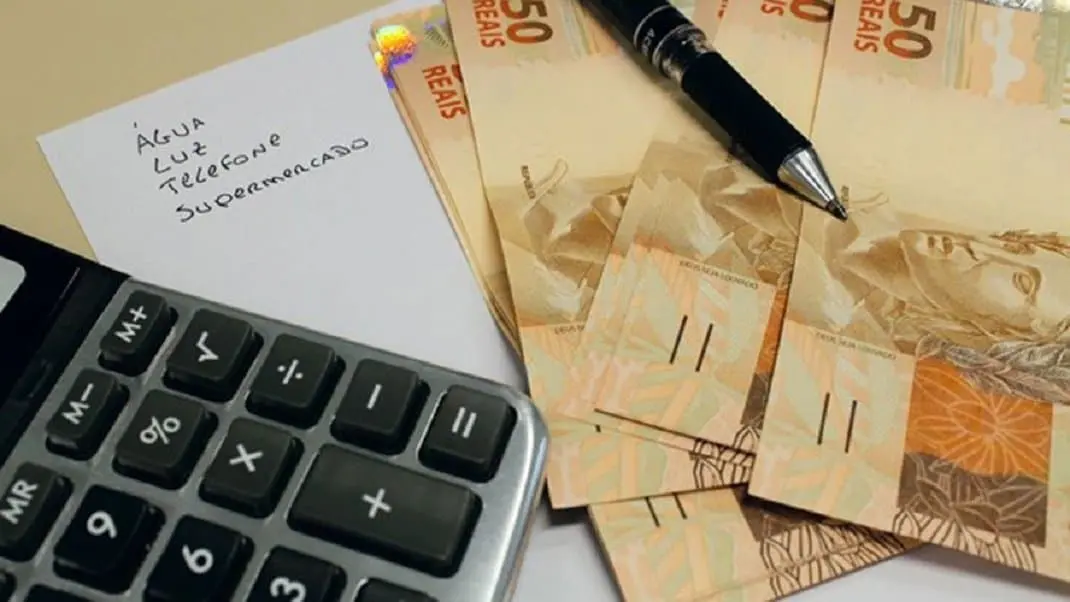 Banco ajuda a quitar sua dívida com até 98% de desconto e parcelar em até 48 vezes
