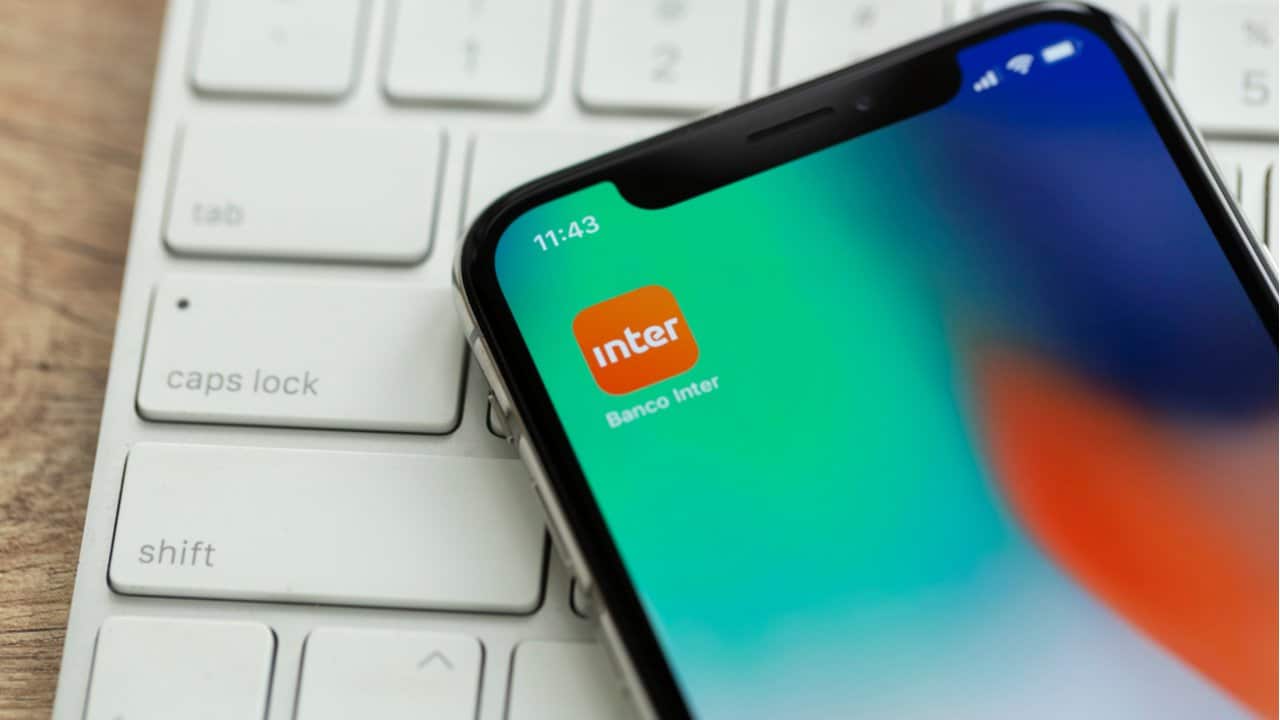 Banco Inter cria calculadora de tarifas que compara bancos a ‘monstros’