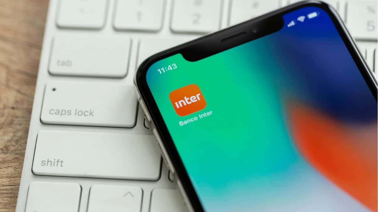 Banco Inter triplica o número de correntistas e se muda para nova sede