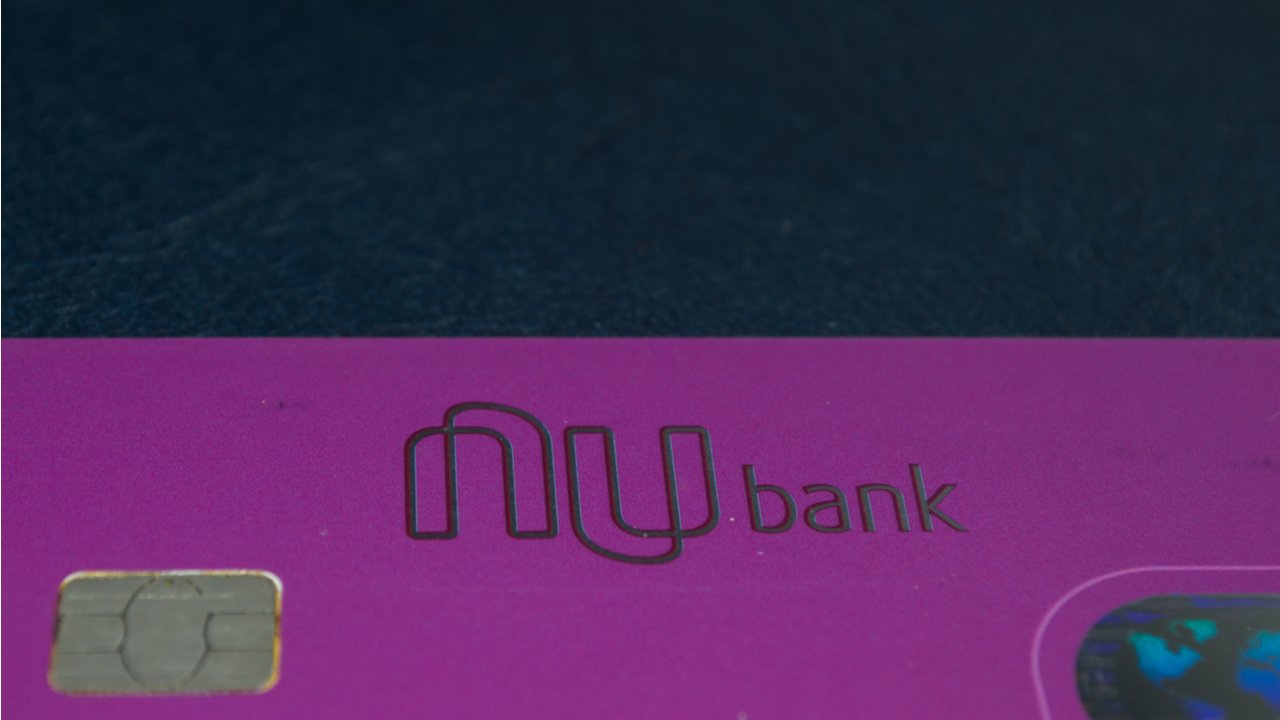 Nubank libera uso do débito para pagamentos em Uber e iFood