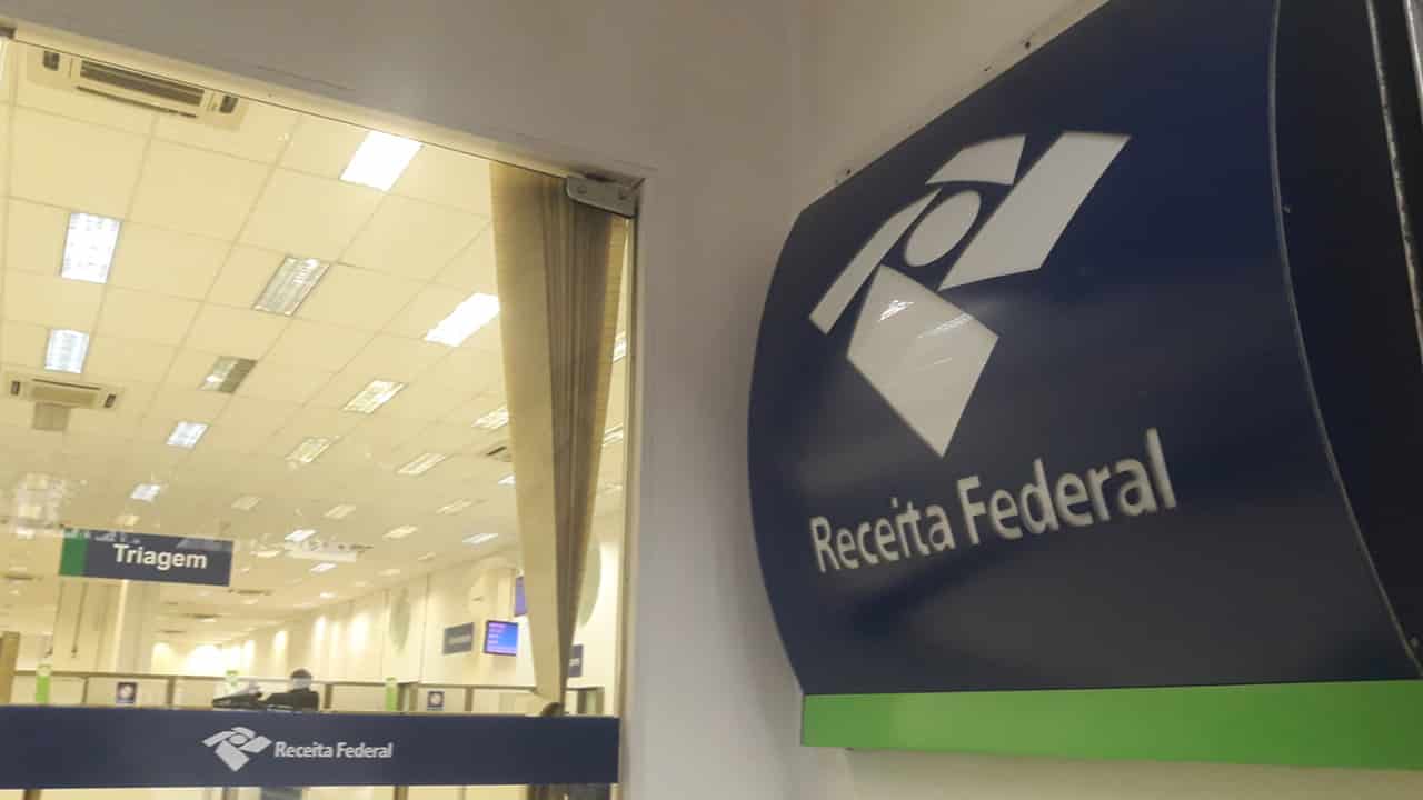 Receita Federal suspende prazos do imposto de renda