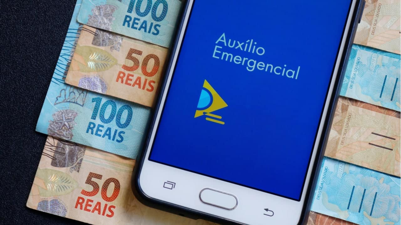 Ampliação do Auxílio Emergencial de R$ 600 será votada HOJE pelo Senado