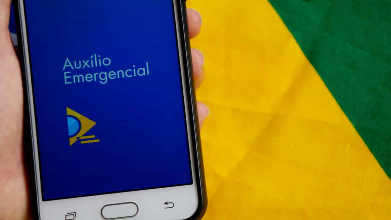 Motivos dos dados inconclusivos do auxílio emergencial, e o que fazer?