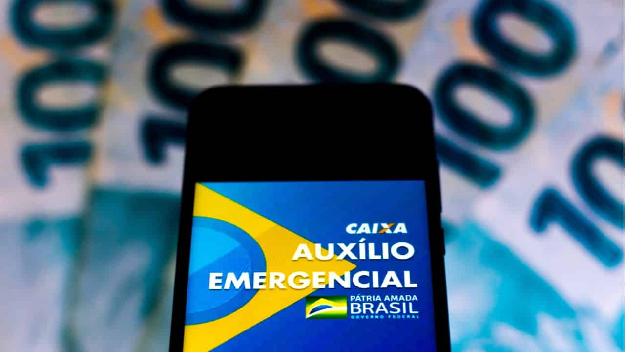 Auxílio emergencial: o que acontece com o dinheiro de quem colocou a conta errada na inscrição?