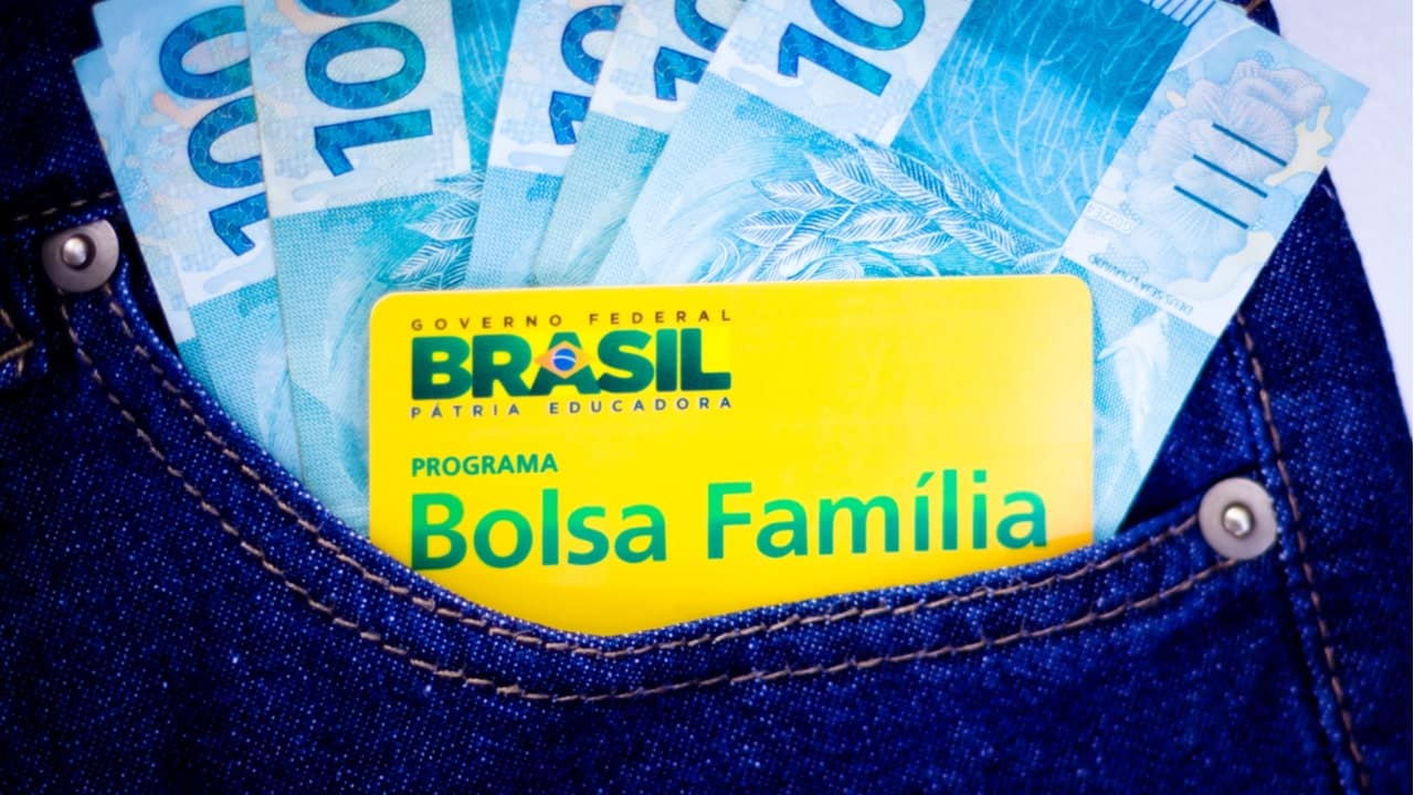 Bolsa Família com final 8 recebe auxílio emergencial de R$ 600 hoje