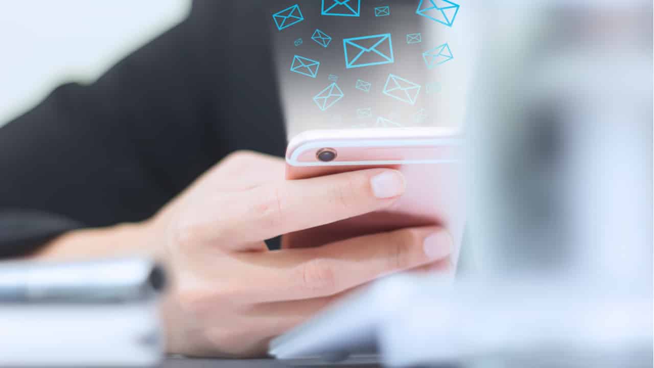 SMS e e-mail ganham força como instrumentos para recuperar crédito