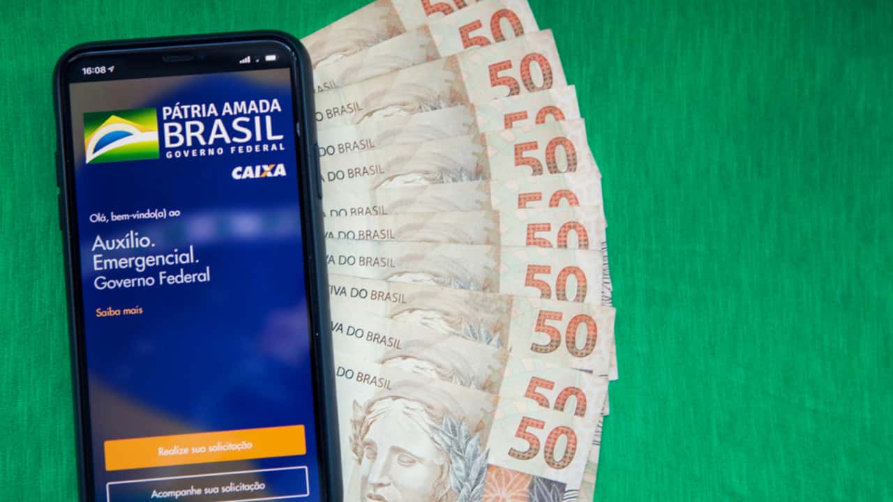 Governo admite estender parcelas do auxílio emergencial por mais meses