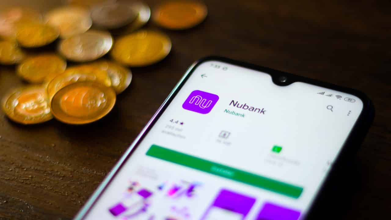 Nubank já fez clientes economizarem R$ 8 bilhões em 7 anos