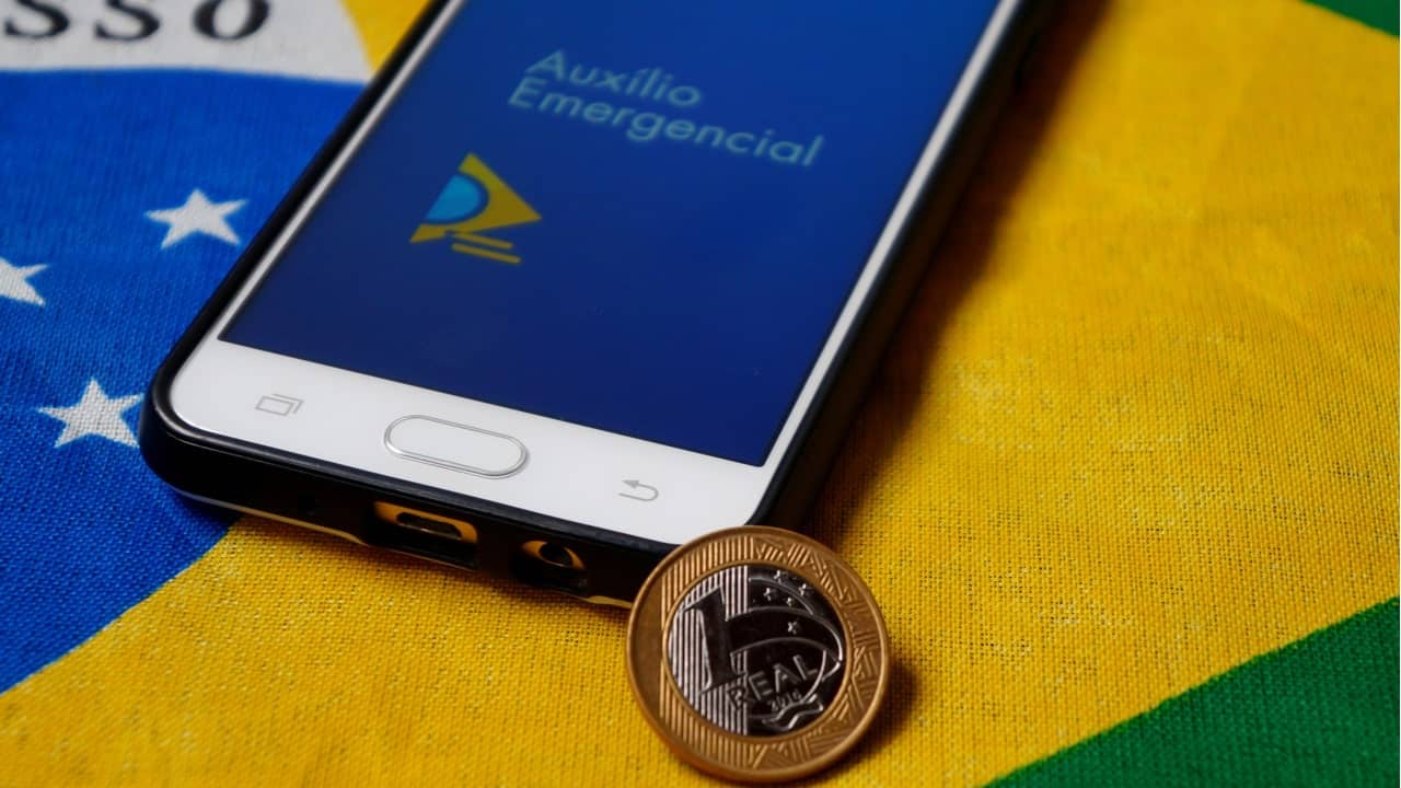 Os R$ 600 do auxílio emergencial poderão ser considerados um empréstimo no futuro e você terá que devolver