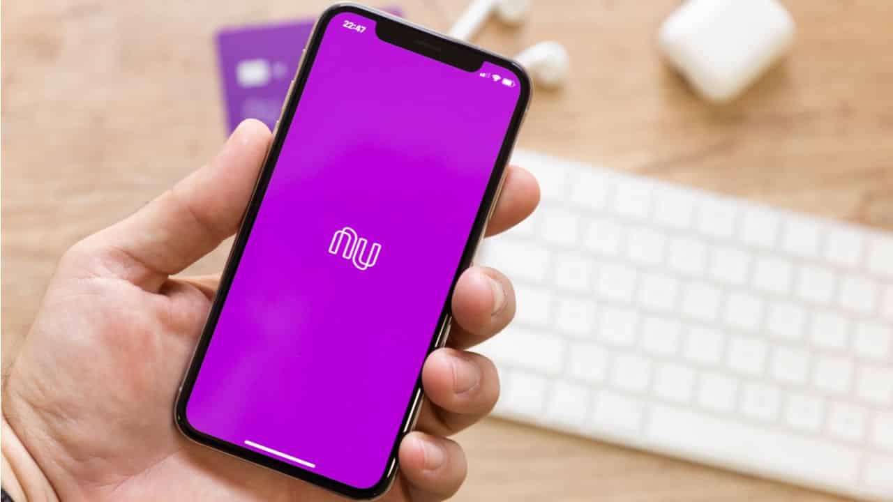 Nubank lista tudo o que os seus clientes podem fazer online