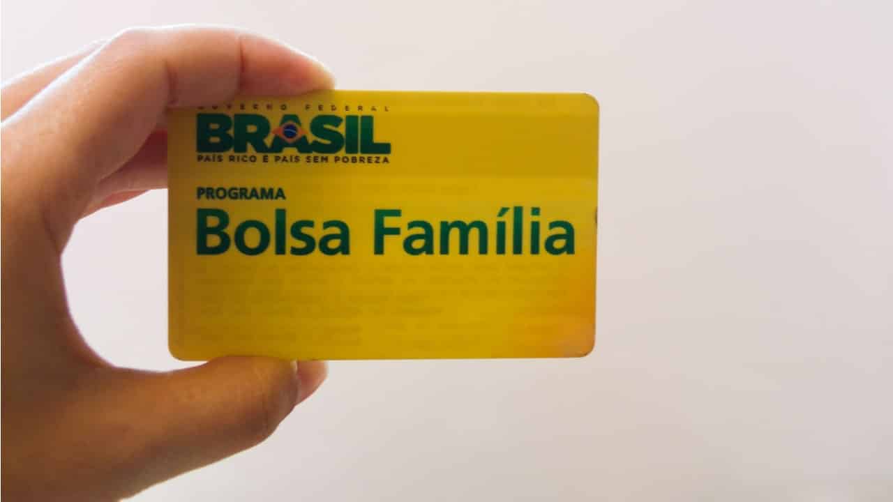 Confira o calendário da última parcela de R$600 no Bolsa Família