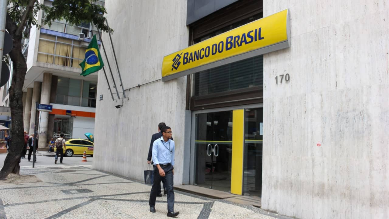 Pedir empréstimo em bancos públicos ficará mais difícil a partir de hoje