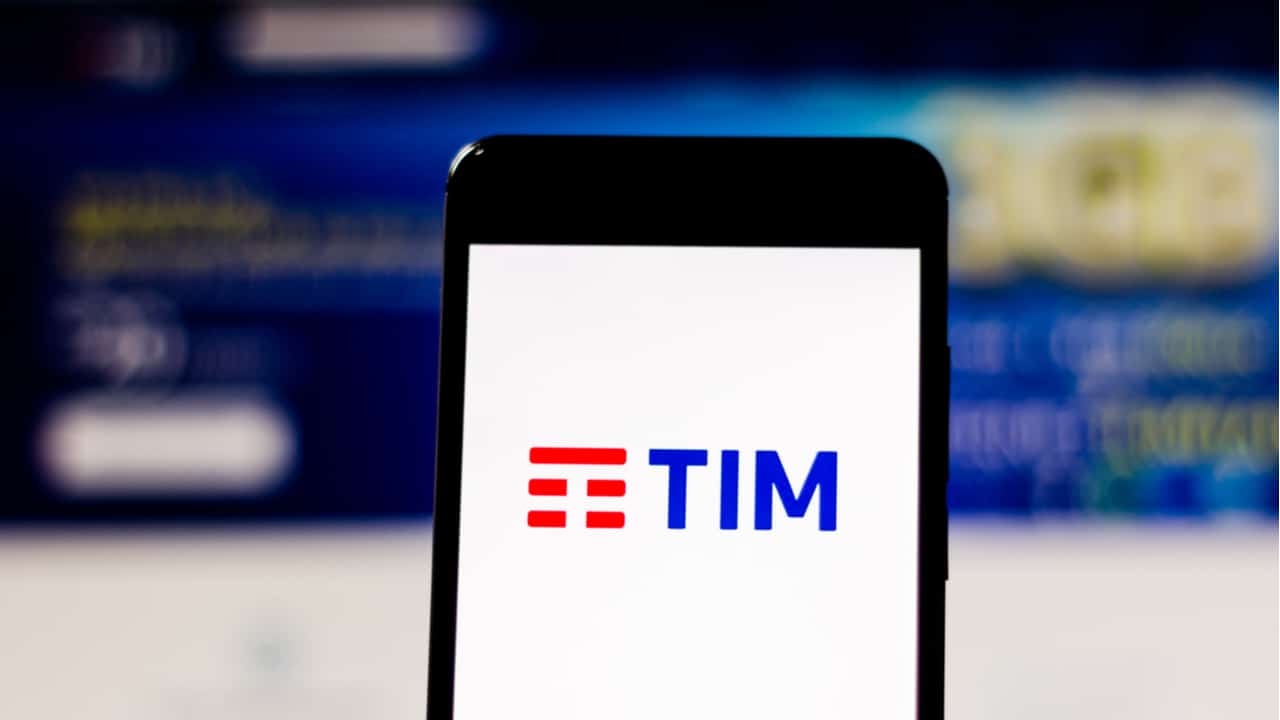 TIM e C6 Bank oferecem transferência instantânea via celular para clientes