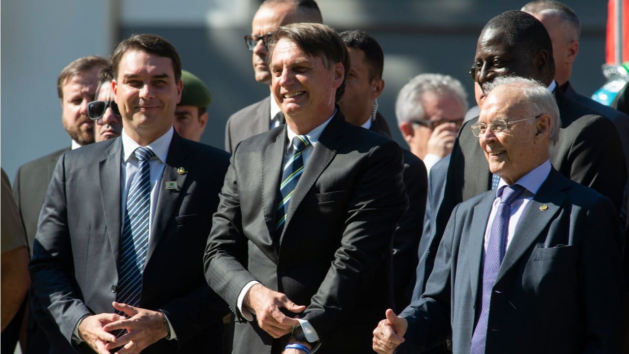 URGENTE: Bolsonaro anuncia o Renda Cidadã, que deve usar verba da educação e de precatórios