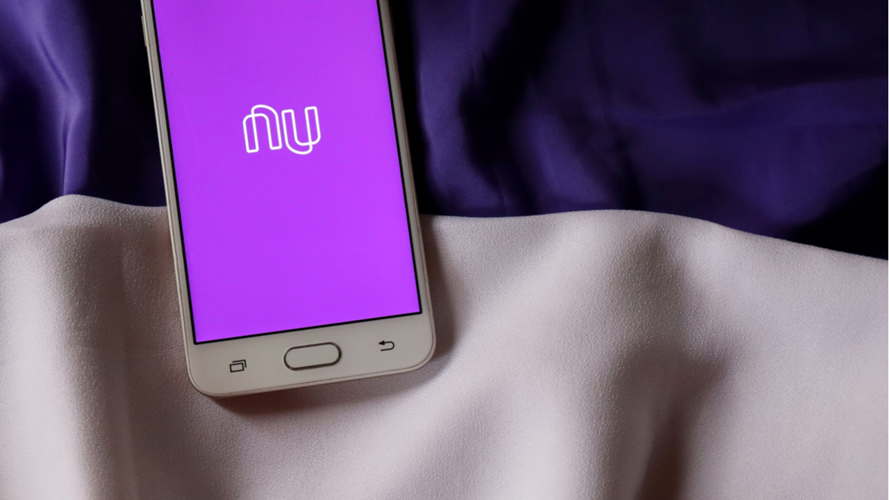 Nubank aumenta limite de saque no cartão de crédito