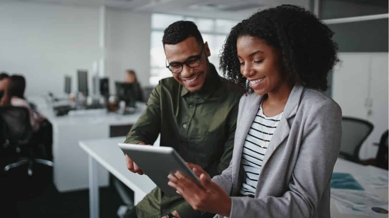“Um milhão de oportunidades”: plataforma ajuda jovens a conseguir emprego