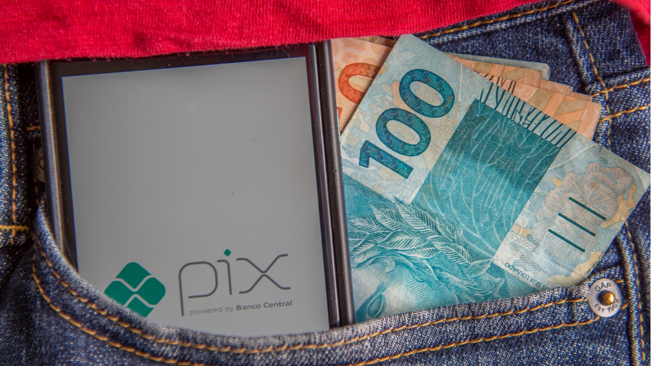 Depois do Procon-SP, BC notifica Nubank e Mercado Pago sobre Pix