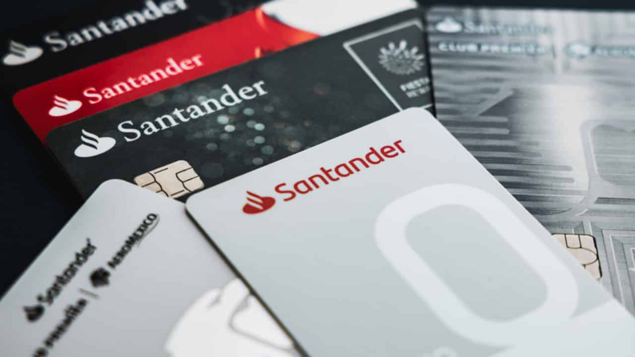 Nova ação do Santander libera cartão de crédito mesmo para quem tem score baixo