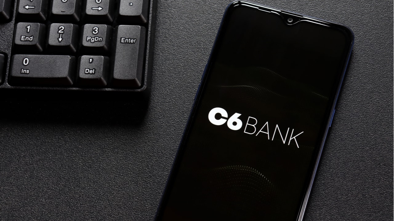 C6 Bank lança Carbon Friday, e oferece até o dobro de limite no cartão de crédito