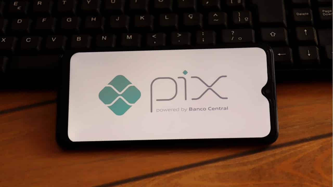 Contas de celular poderão ser pagas com Pix