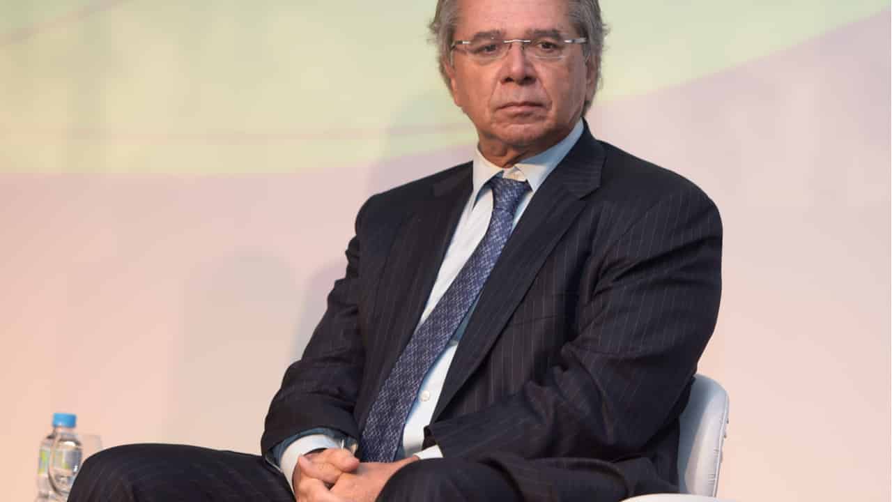 Guedes apresenta novo projeto para tributação de Imposto de Renda