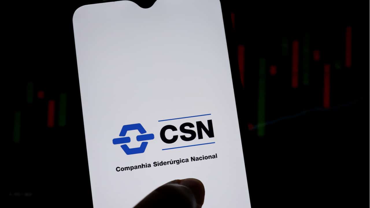 Vale a pena investir na Cia Siderúrgica Nacional?