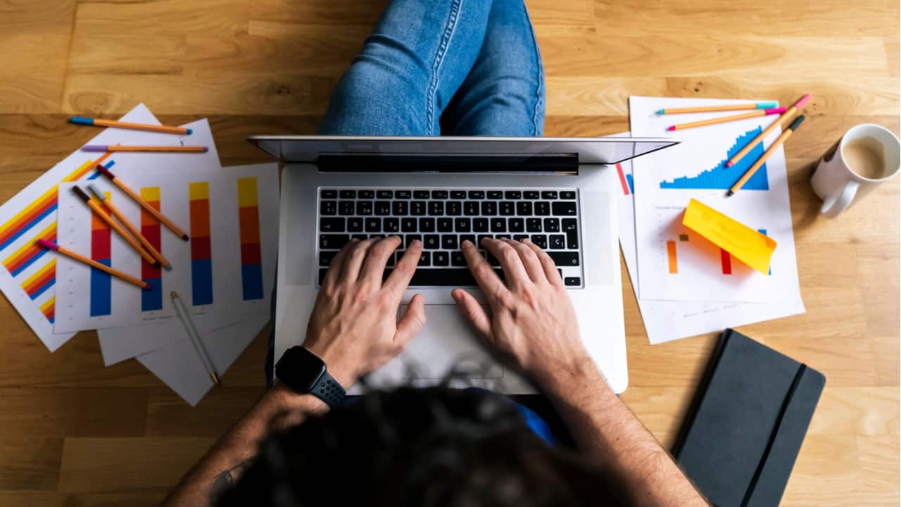 Conheça 5 opções baratas e rentáveis de microfranquias para MEIs