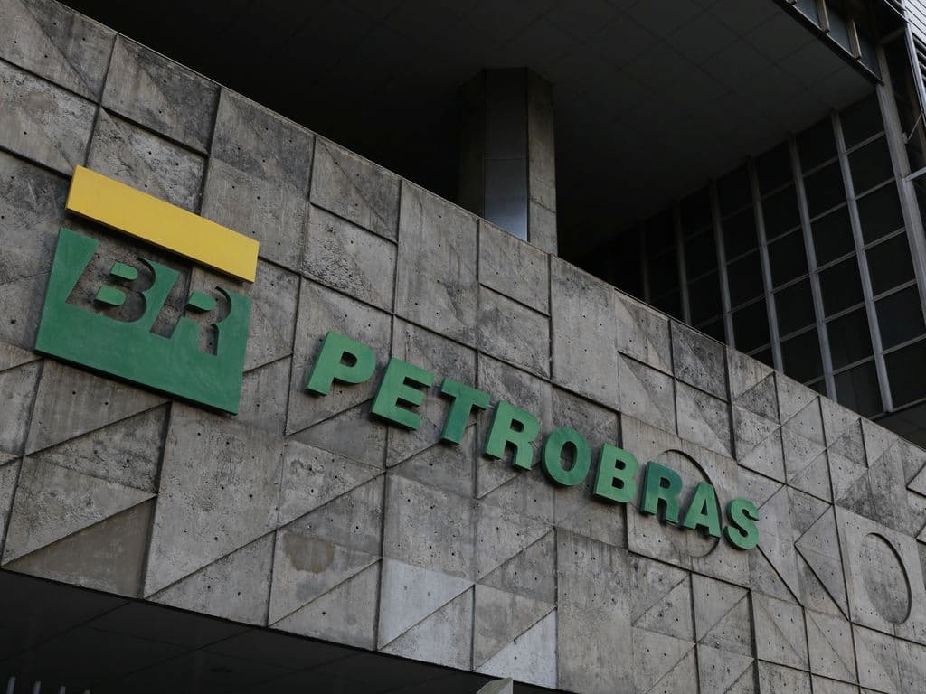 Efecto tope del ICMS frustrado por reajuste de Petrobras .