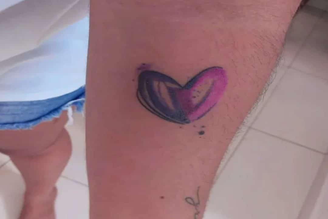 Cliente do Nubank faz tatuagem para agradecer limite de R$ 50