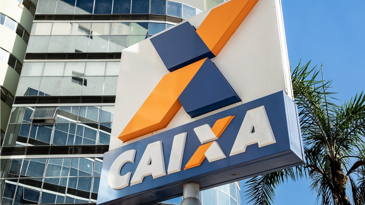 Caixa não debita parcela, negativa consumidor e terá que pagar indenização