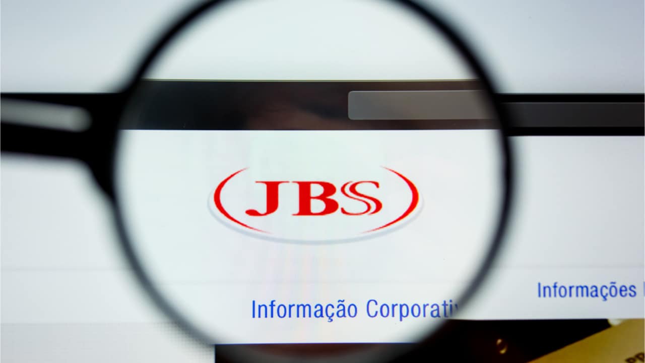 Ações da JBS caem 2% em estreia na Bolsa de Nova York