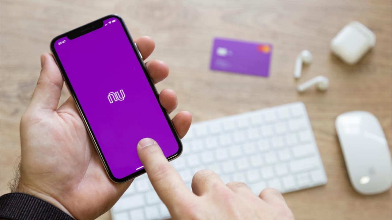 Como dividir o crédito do Nubank com outra pessoa?