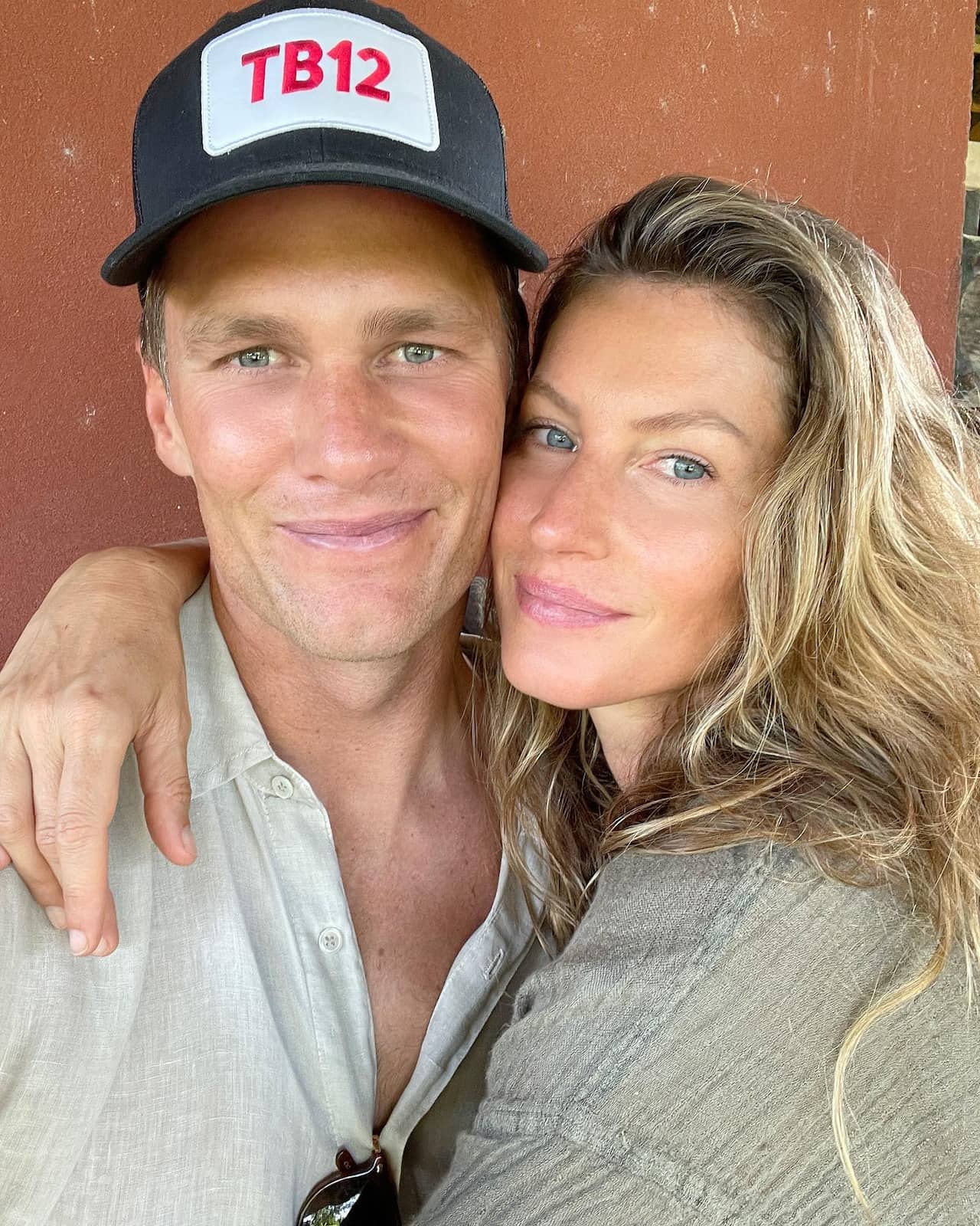 Gisele Bündchen e Tom Brady perdem milhões em falência de corretora de criptomoedas