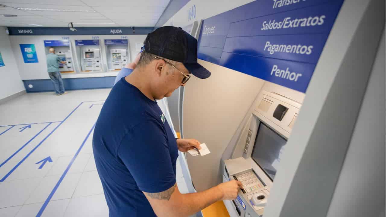 Saque de até R$ 1 mil pode ser feito por 12 milhões de pessoas 