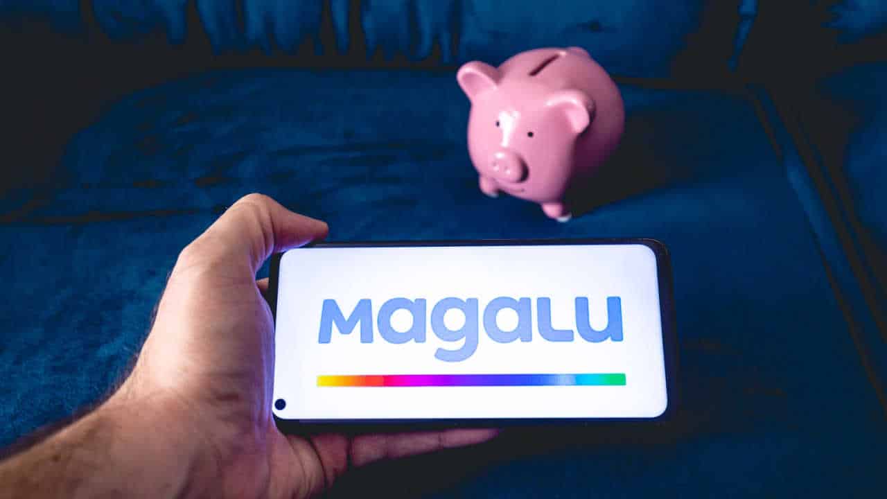 Magazine Luiza começa a vender pelo WhatsApp com ajuda de assistente virtual