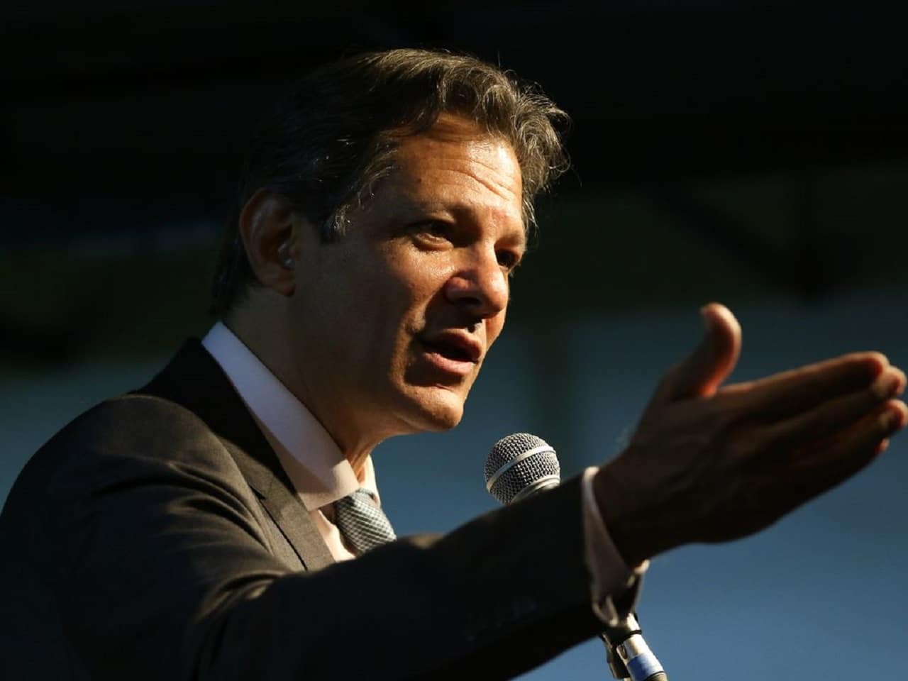 Pé-de-Meia: Haddad diz que programa não será descontinuado