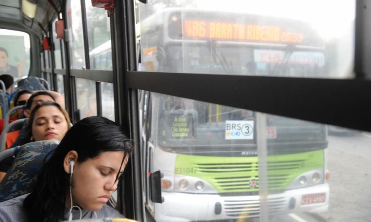 Ônibus
