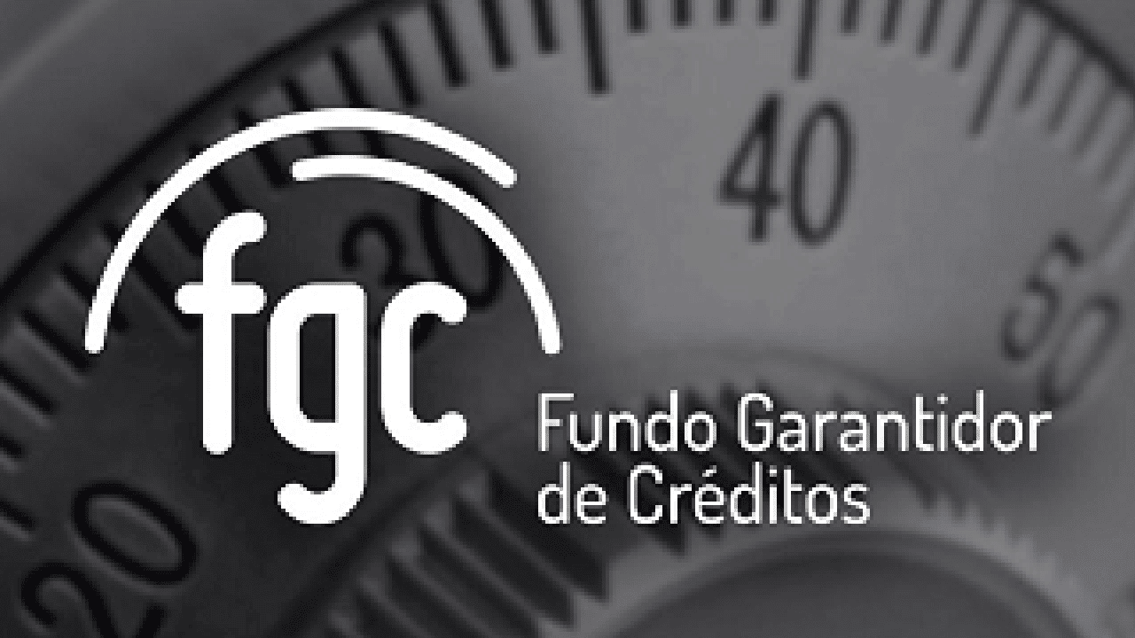 Imagem da escrita do FGC em preto e branco