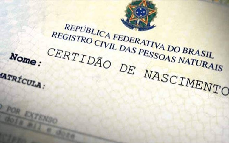 Certidão de nascimento