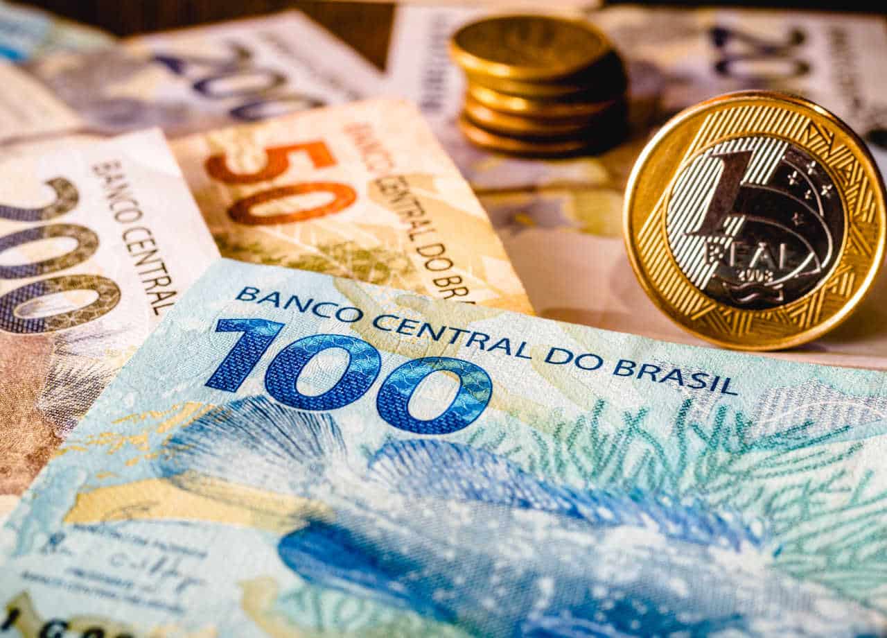 Renda de R$ 10 mil por mês: saiba quanto investir para conseguir