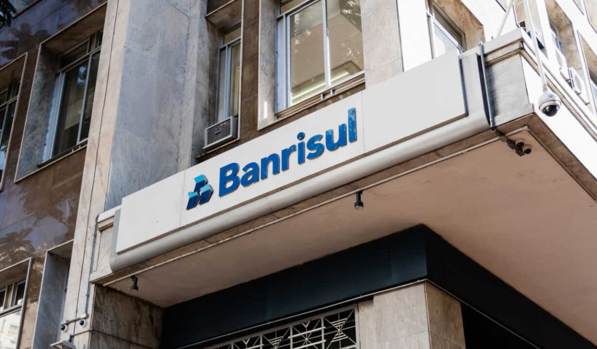 Fachada de uma agência do Banrisul