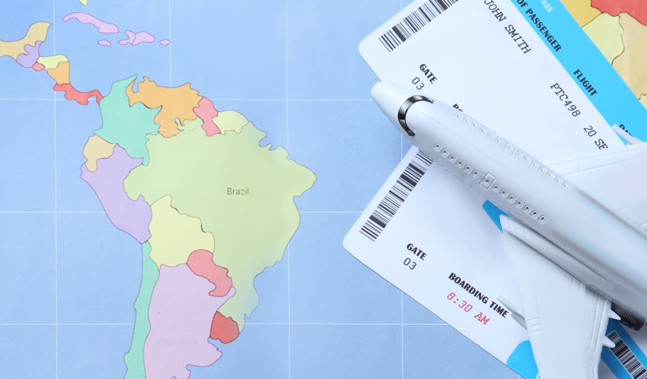 Passagem de avião por R$ 200: como vai funcionar o programa do governo?