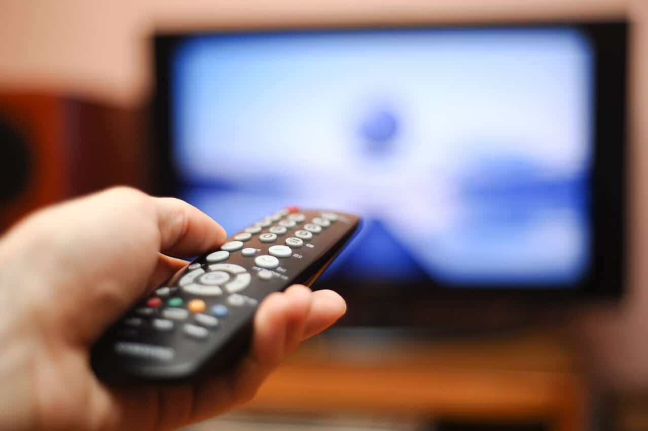 Nubank paga fortuna para ter propaganda DENTRO do Jornal Nacional