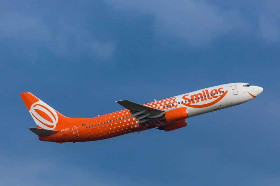 Avião Gol Smiles, representando a promoção de aniversário.