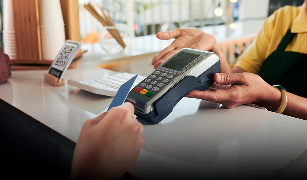 Pré-pago ou consignado: qual é o melhor cartão?
