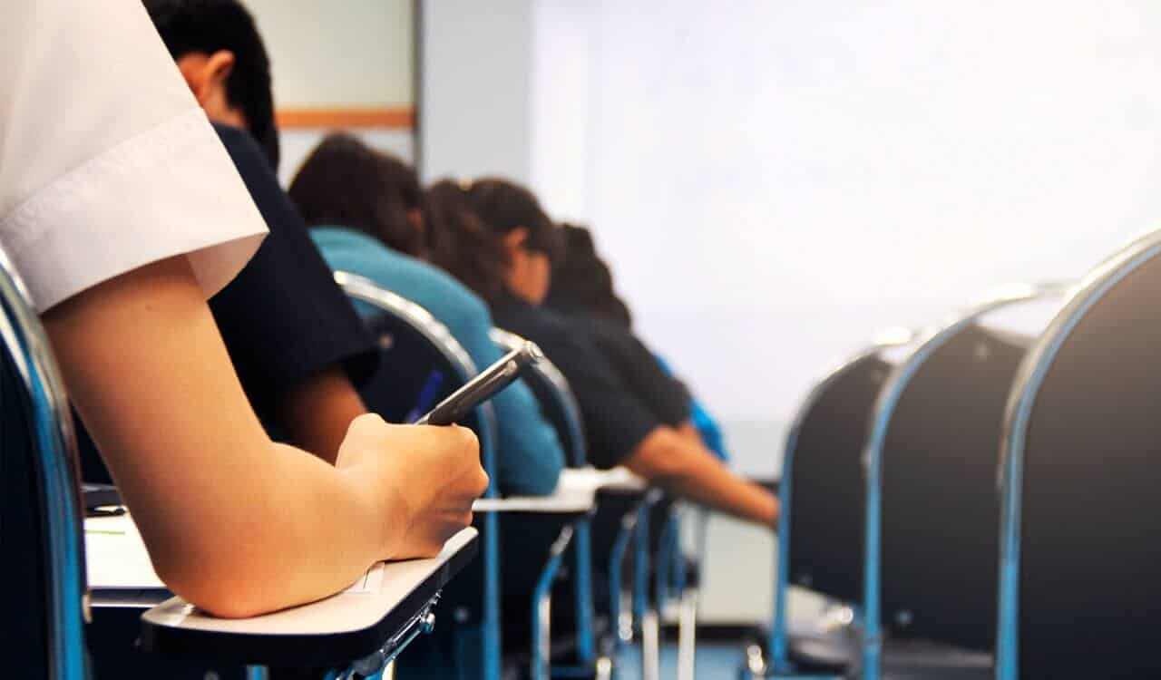 Concurso público com 900 vagas e salários de R$ 20,9 mil tem datas divulgadas; confira!