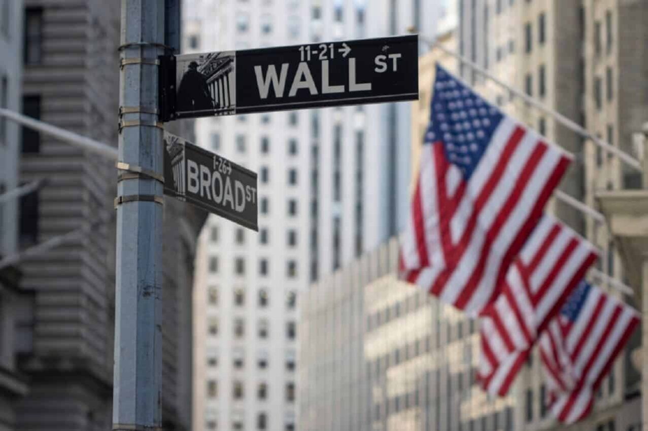 Aprenda a investir na Bolsa dos EUA e aproveite queda do dólar