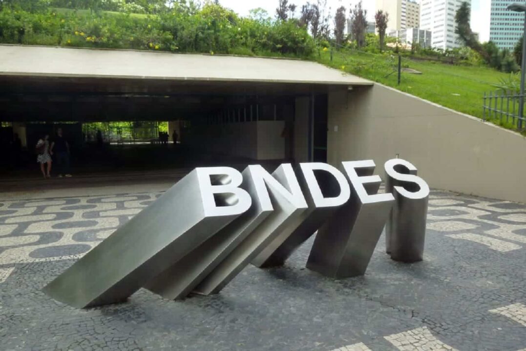 Imagem da fachada do prédio do BNDES