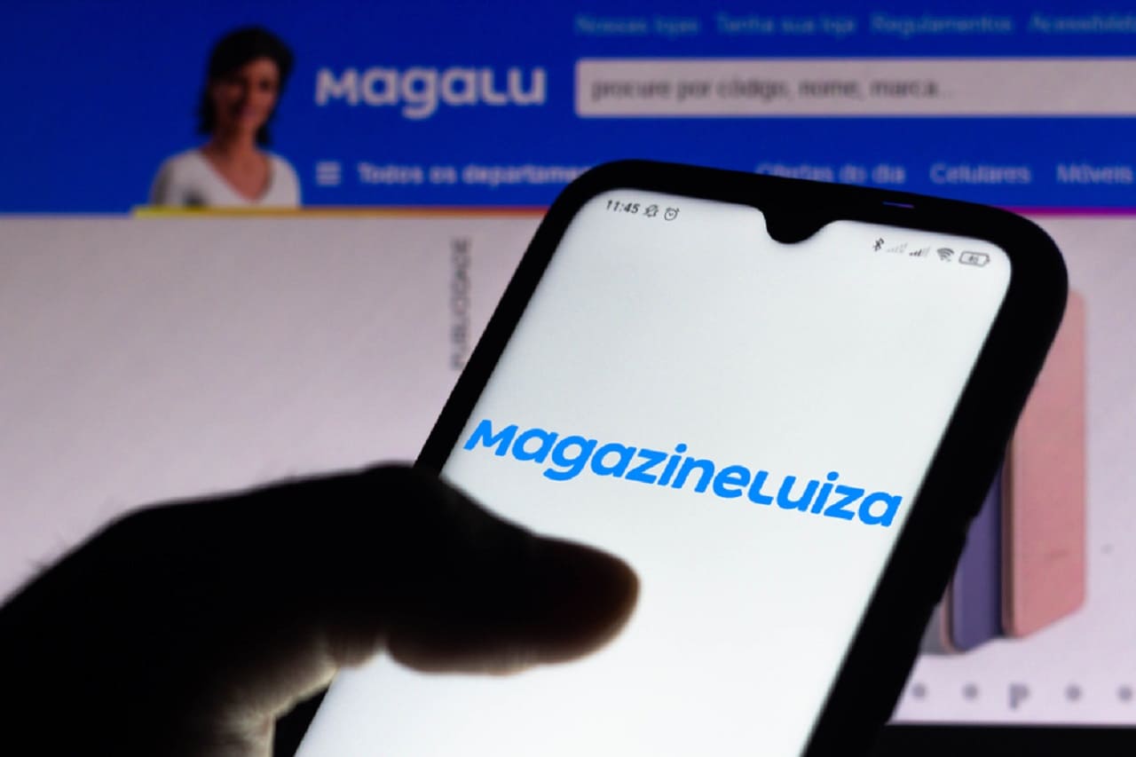 Compra de celular no site do Magalu gera transtorno para cliente; saiba mais